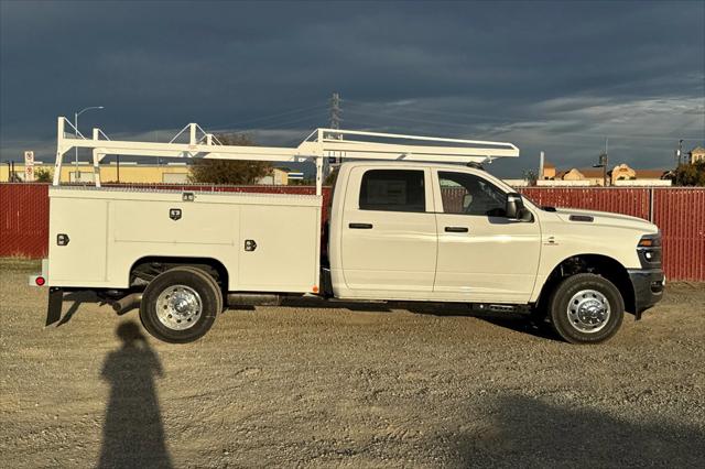 2026 RAM Ram 3500 Chassis Cab RAM 3500 TRADESMAN CREW CAB CHASSIS 4X4 60 CA 2026 RAM Ram 3500 Chassis Cab RAM 3500 TRADESMAN CREW CAB CHASSIS 4X4 60 CA