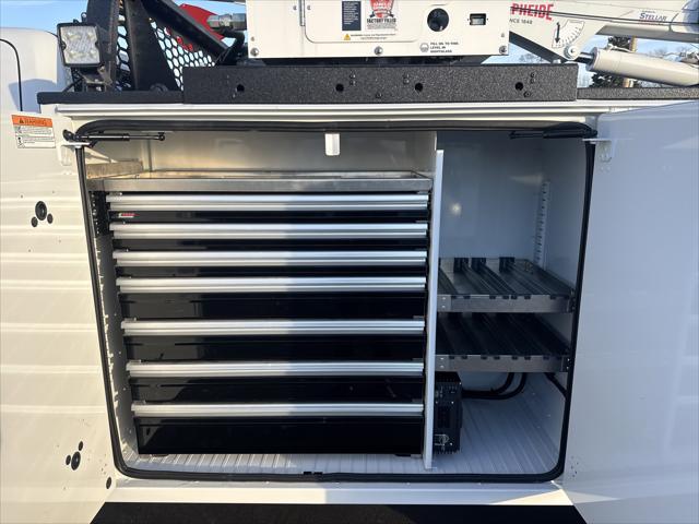 2026 RAM Ram 5500 Chassis Cab RAM 5500 TRADESMAN CHASSIS CREW CAB 4X4 84 CA 2026 RAM Ram 5500 Chassis Cab RAM 5500 TRADESMAN CHASSIS CREW CAB 4X4 84 CA