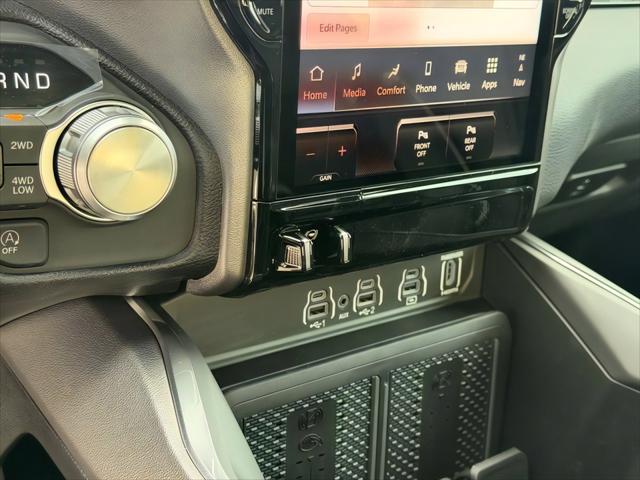 2026 Ram 1500 Laramie Crew Cab 4x4 5'7" Box