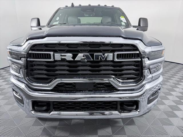 2026 RAM Ram 2500 RAM 2500 TRADESMAN CREW CAB 4X4 64 BOX