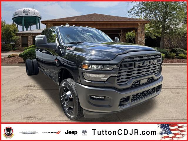 2026 RAM Ram 3500 Chassis Cab RAM 3500 TRADESMAN CREW CAB CHASSIS 4X4 60 CA 2026 RAM Ram 3500 Chassis Cab RAM 3500 TRADESMAN CREW CAB CHASSIS 4X4 60 CA