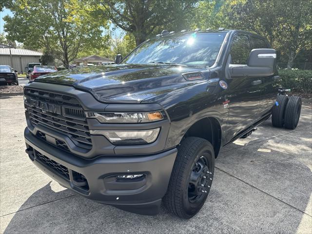 2026 RAM Ram 3500 Chassis Cab RAM 3500 TRADESMAN CREW CAB CHASSIS 4X4 60 CA 2026 RAM Ram 3500 Chassis Cab RAM 3500 TRADESMAN CREW CAB CHASSIS 4X4 60 CA