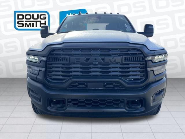 2026 RAM Ram 5500 Chassis Cab RAM 5500 TRADESMAN CHASSIS CREW CAB 4X4 84 CA