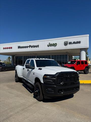 2026 RAM Ram 3500 RAM 3500 TRADESMAN CREW CAB 4X4 8 BOX