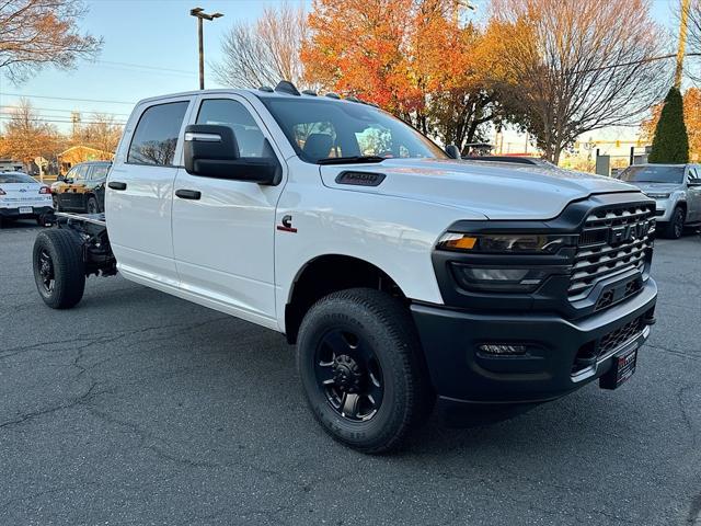 2026 RAM Ram 3500 Chassis Cab RAM 3500 TRADESMAN CREW CAB CHASSIS 4X4 60 CA 2026 RAM Ram 3500 Chassis Cab RAM 3500 TRADESMAN CREW CAB CHASSIS 4X4 60 CA