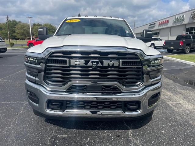 2026 RAM Ram 3500 Chassis Cab RAM 3500 TRADESMAN CREW CAB CHASSIS 4X4 60 CA