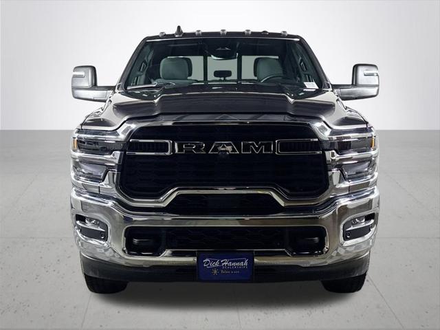 2026 RAM Ram 3500 RAM 3500 TRADESMAN CREW CAB 4X4 8 BOX
