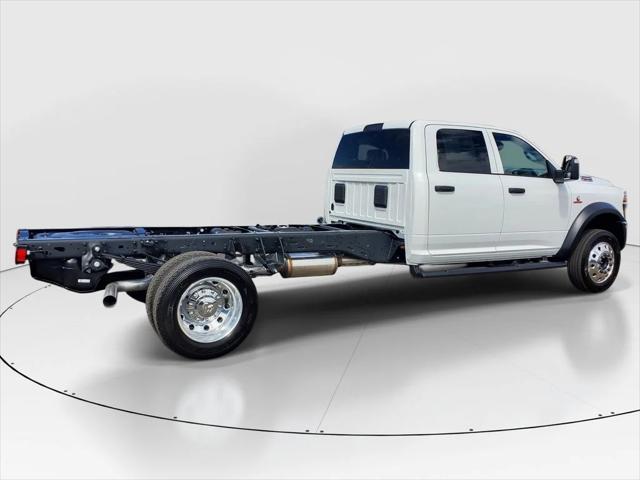 2026 RAM Ram 5500 Chassis Cab RAM 5500 TRADESMAN CHASSIS CREW CAB 4X4 84 CA