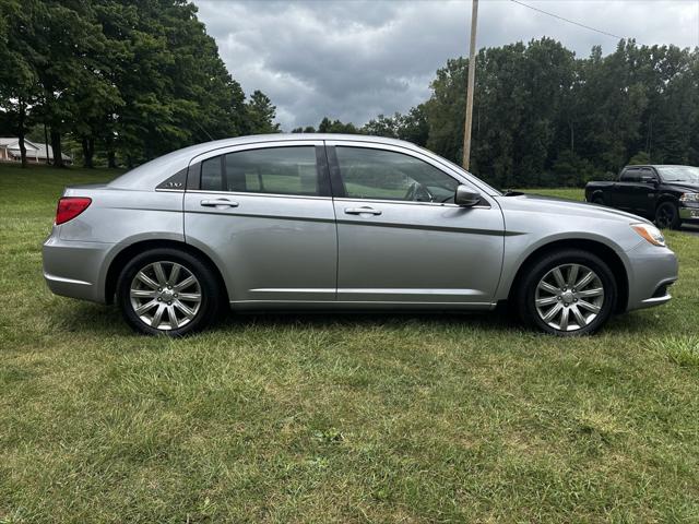 2013 Chrysler 200 Touring