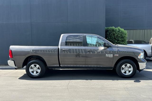 2019 RAM 1500 Classic SLT Crew Cab 4x4 64 Box