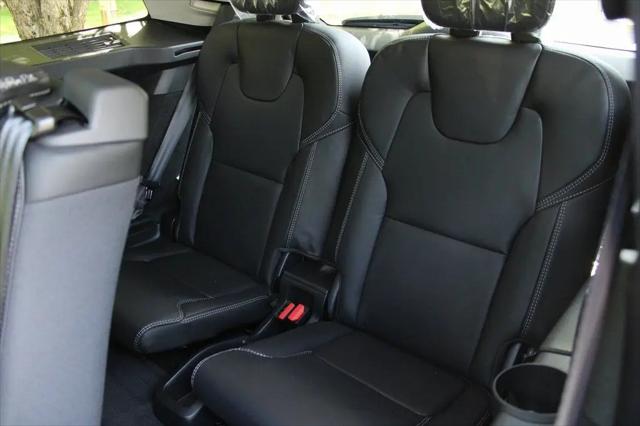 2026 Volvo XC90 Ultra Dark Theme, B6 AWD Gas (mild hybrid), Gasoline, 7 Seats