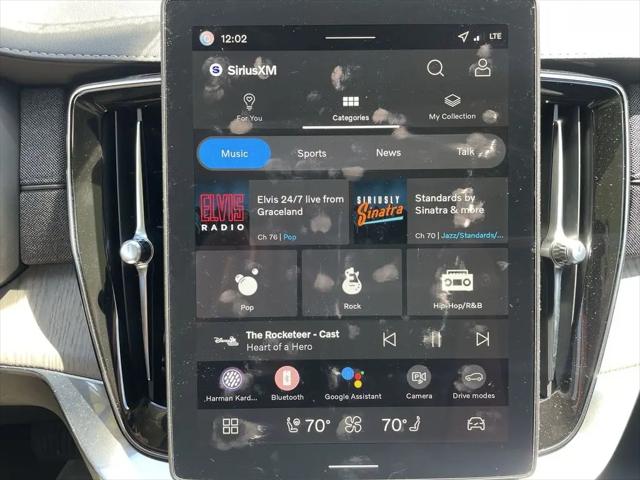 2026 Volvo XC90 Ultra Dark Theme, B6 AWD Gas (mild hybrid), Gasoline, 7 Seats