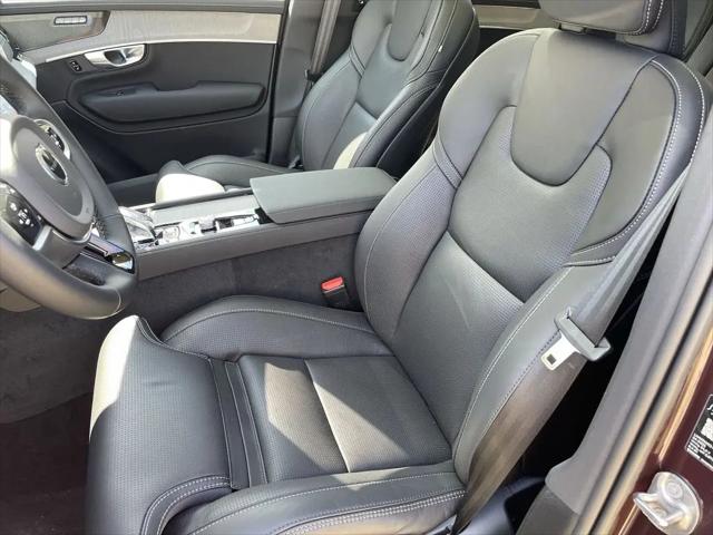 2026 Volvo XC90 Ultra Dark Theme, B6 AWD Gas (mild hybrid), Gasoline, 7 Seats