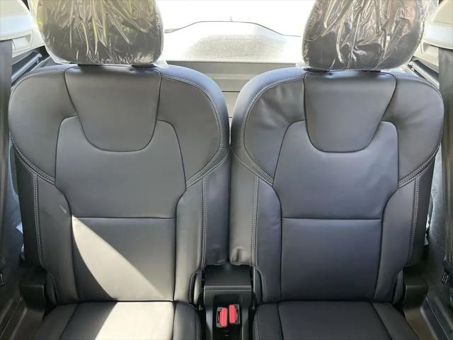2026 Volvo XC90 Ultra Dark Theme, B6 AWD Gas (mild hybrid), Gasoline, 7 Seats