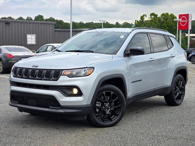 2025 Jeep Compass COMPASS LATITUDE 4X4