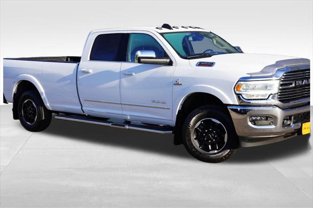 2022 RAM 3500 Laramie Crew Cab 4x4 8 Box