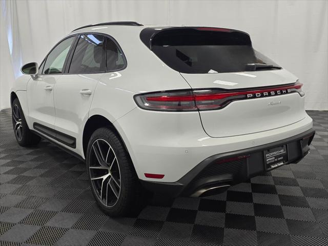 2025 Porsche Macan AWD