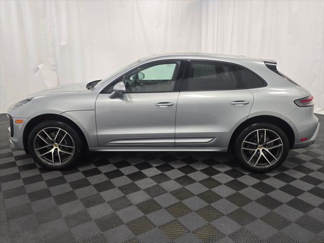 2025 Porsche Macan AWD