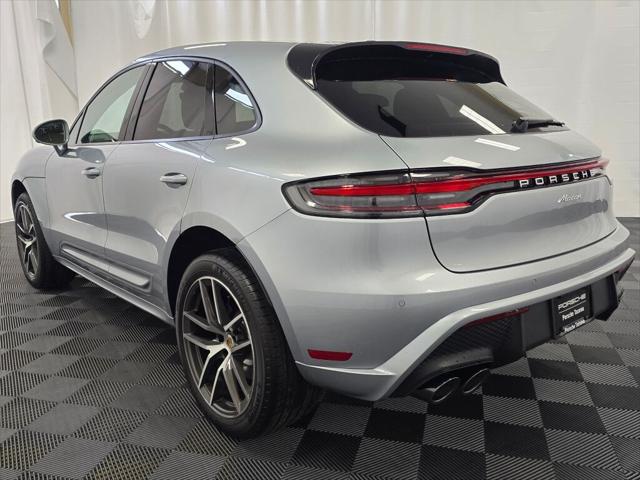 2025 Porsche Macan AWD