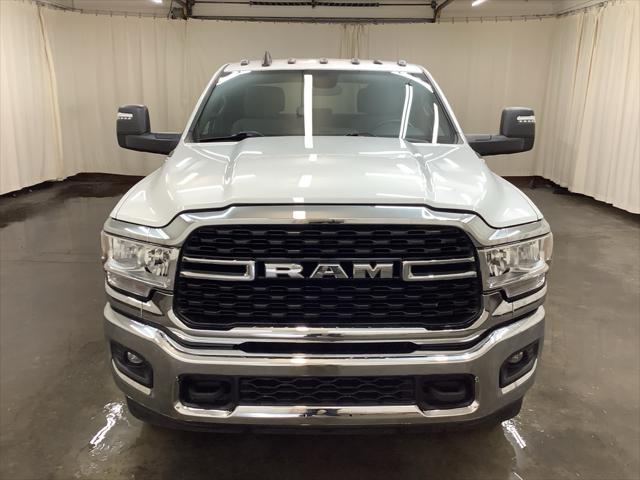 2024 RAM 3500 Big Horn Crew Cab 4x4 8 Box 2024 RAM 3500 Big Horn Crew Cab 4x4 8 Box