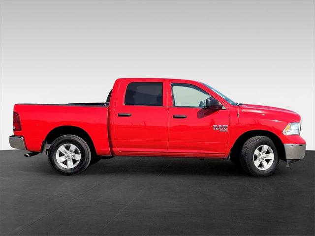 2022 RAM 1500 Classic SLT Crew Cab 4x2 57 Box