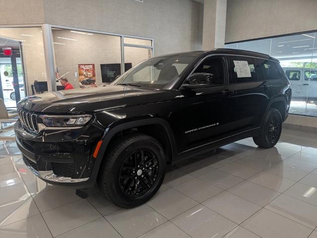 2024 Jeep Grand Cherokee L Laredo 4x2