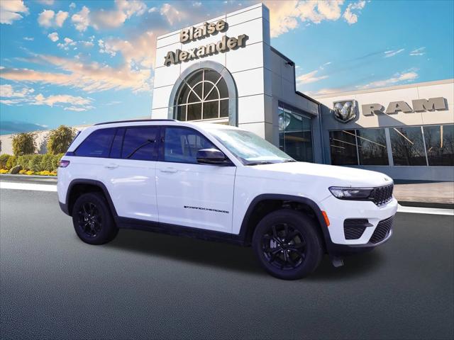2024 Jeep Grand Cherokee Altitude 4x4 2024 Jeep Grand Cherokee Altitude 4x4