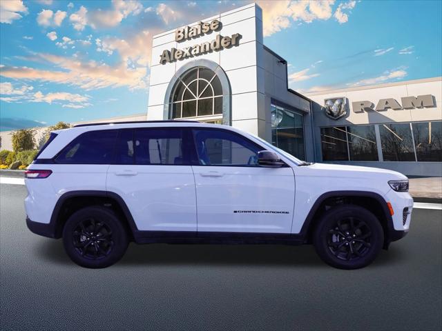 2024 Jeep Grand Cherokee Altitude 4x4 2024 Jeep Grand Cherokee Altitude 4x4