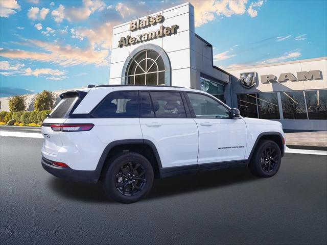 2024 Jeep Grand Cherokee Altitude 4x4 2024 Jeep Grand Cherokee Altitude 4x4