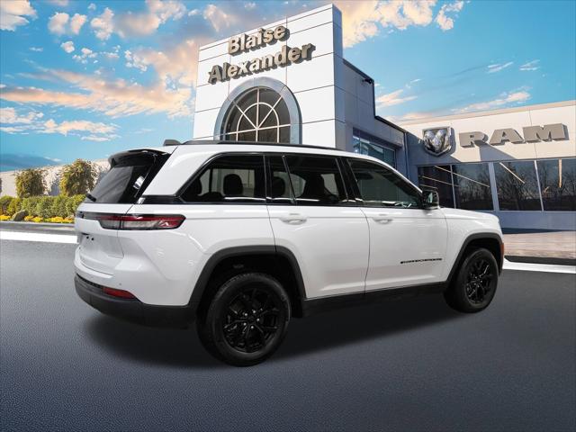 2024 Jeep Grand Cherokee Altitude 4x4 2024 Jeep Grand Cherokee Altitude 4x4