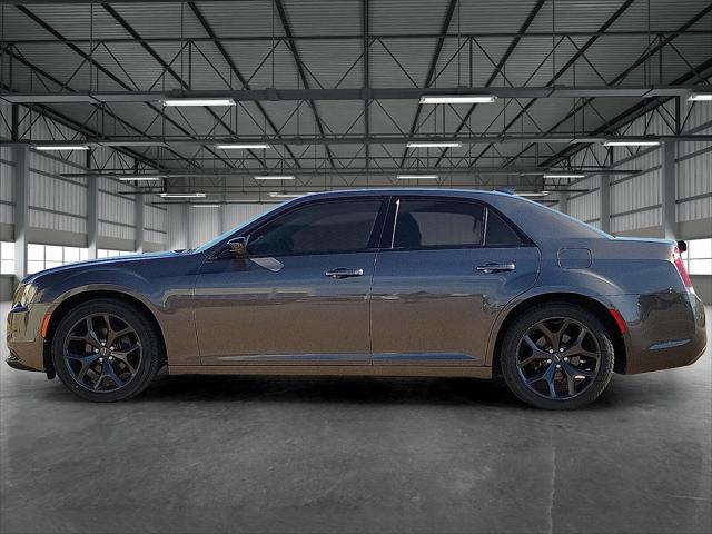 2020 Chrysler 300 Touring