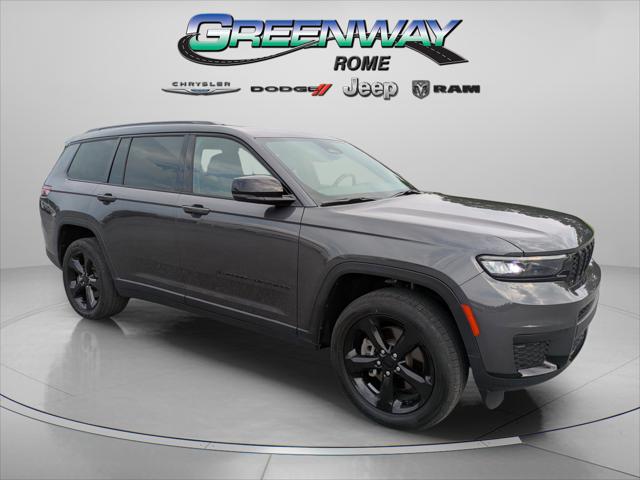 2022 Jeep Grand Cherokee L Altitude 4x2