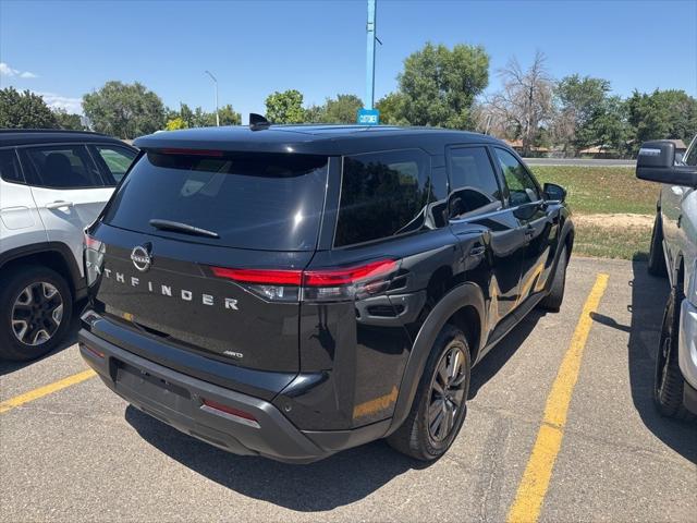 2022 Nissan Pathfinder S 4WD 2022 Nissan Pathfinder S 4WD