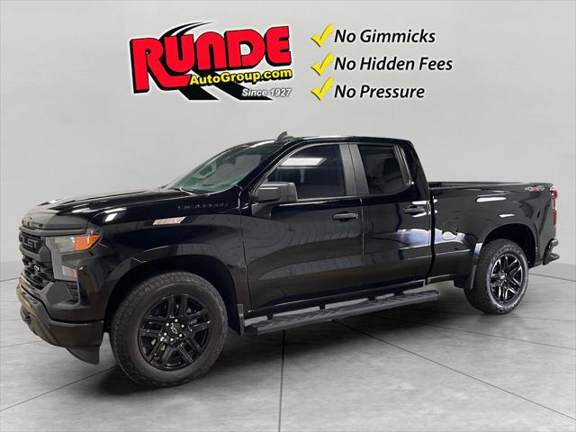 2023 Chevrolet Silverado 1500 4WD Double Cab Standard Bed Custom 2023 Chevrolet Silverado 1500 4WD Double Cab Standard Bed Custom