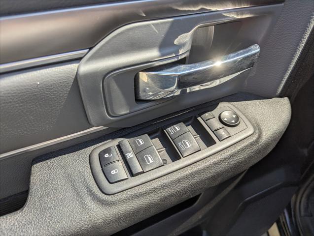 2023 RAM 1500 Classic SLT Crew Cab 4x4 57 Box 2023 RAM 1500 Classic SLT Crew Cab 4x4 57 Box