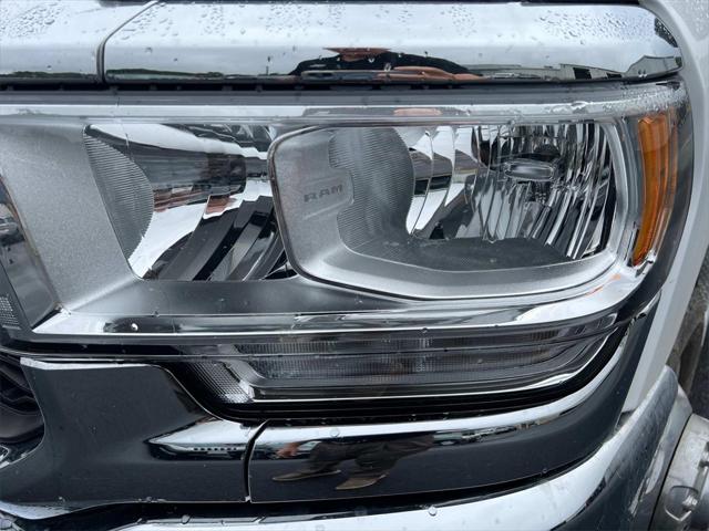2022 RAM 3500 Tradesman Crew Cab 4x4 8 Box