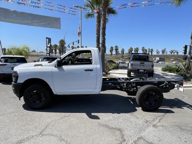 2025 RAM Ram 3500 Chassis Cab RAM 3500 TRADESMAN CHASSIS REGULAR CAB 4X2 60 CA 2025 RAM Ram 3500 Chassis Cab RAM 3500 TRADESMAN CHASSIS REGULAR CAB 4X2 60 CA