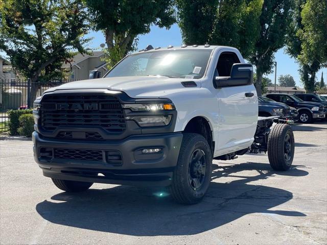 2025 RAM Ram 3500 Chassis Cab RAM 3500 TRADESMAN CHASSIS REGULAR CAB 4X2 60 CA