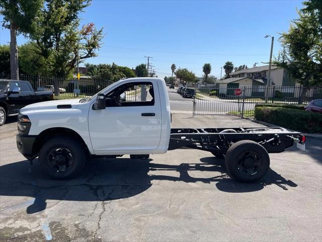 2025 RAM Ram 3500 Chassis Cab RAM 3500 TRADESMAN CHASSIS REGULAR CAB 4X2 60 CA