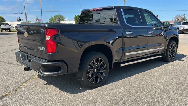 2023 Chevrolet Silverado 1500 4WD Crew Cab Short Bed High Country