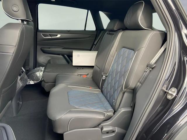 2026 Volkswagen Atlas Cross Sport SEL Premium R-Line