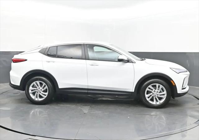 2026 Buick NV Preferred FWD