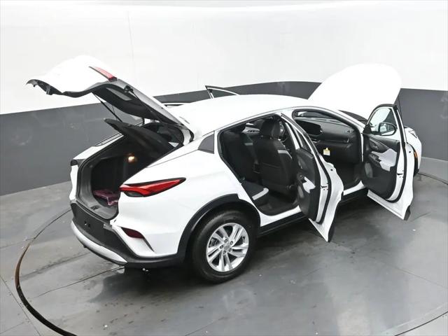 2026 Buick NV Preferred FWD