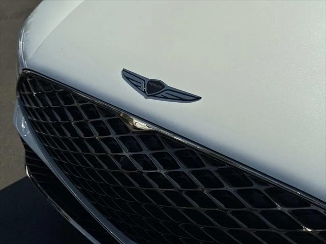 2026 Genesis G90 e-SC
