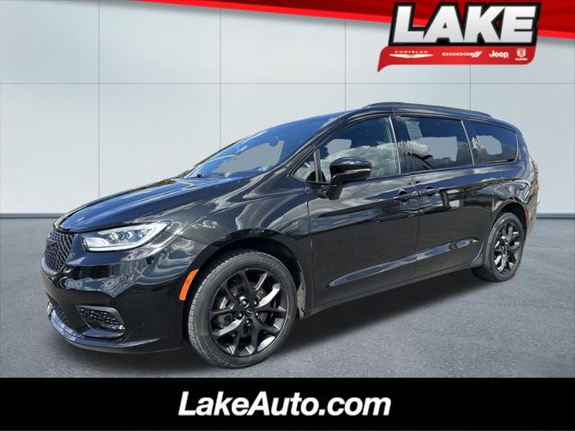 2021 Chrysler Pacifica Touring AWD