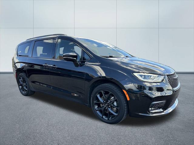 2021 Chrysler Pacifica Touring AWD