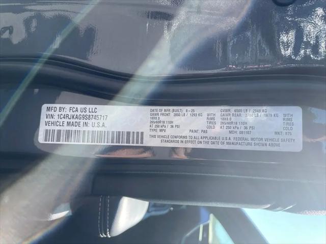 2025 Jeep Grand Cherokee L Altitude 4x4