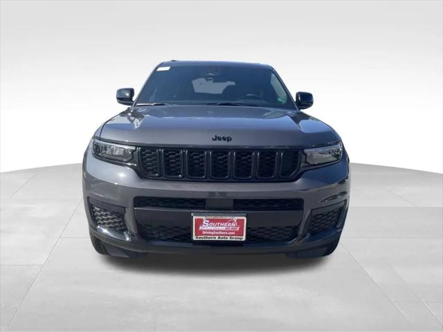 2025 Jeep Grand Cherokee L Altitude 4x4