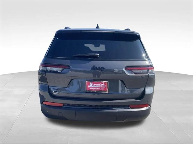 2025 Jeep Grand Cherokee L Altitude 4x4