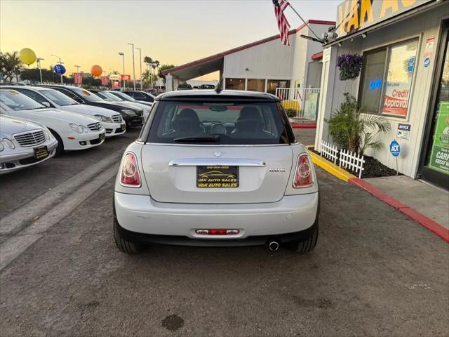 2012 MINI Cooper Cooper
